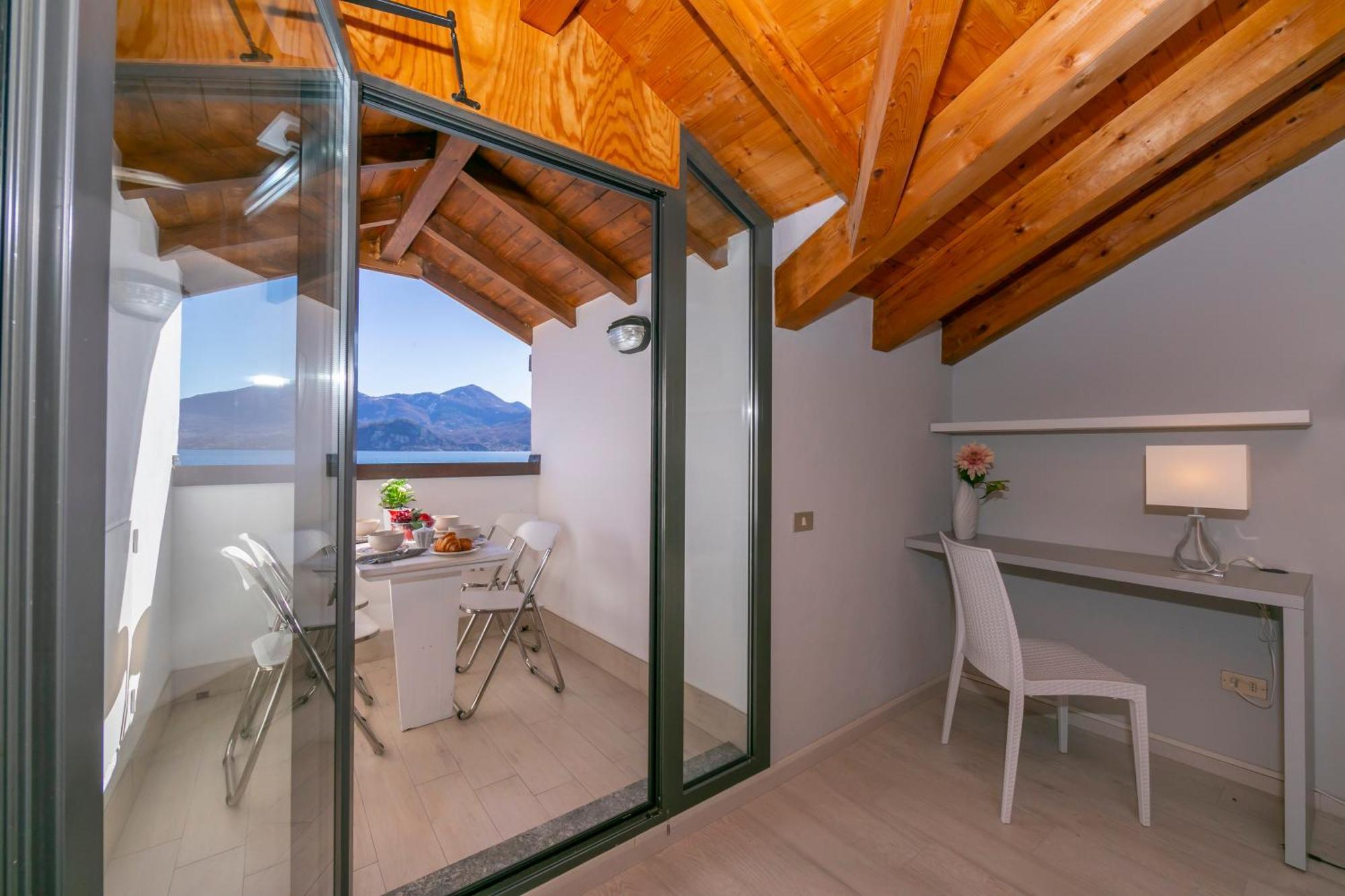 Blu Lake Apartment On Ghiffa Beach - Happy Rentals Exteriér fotografie