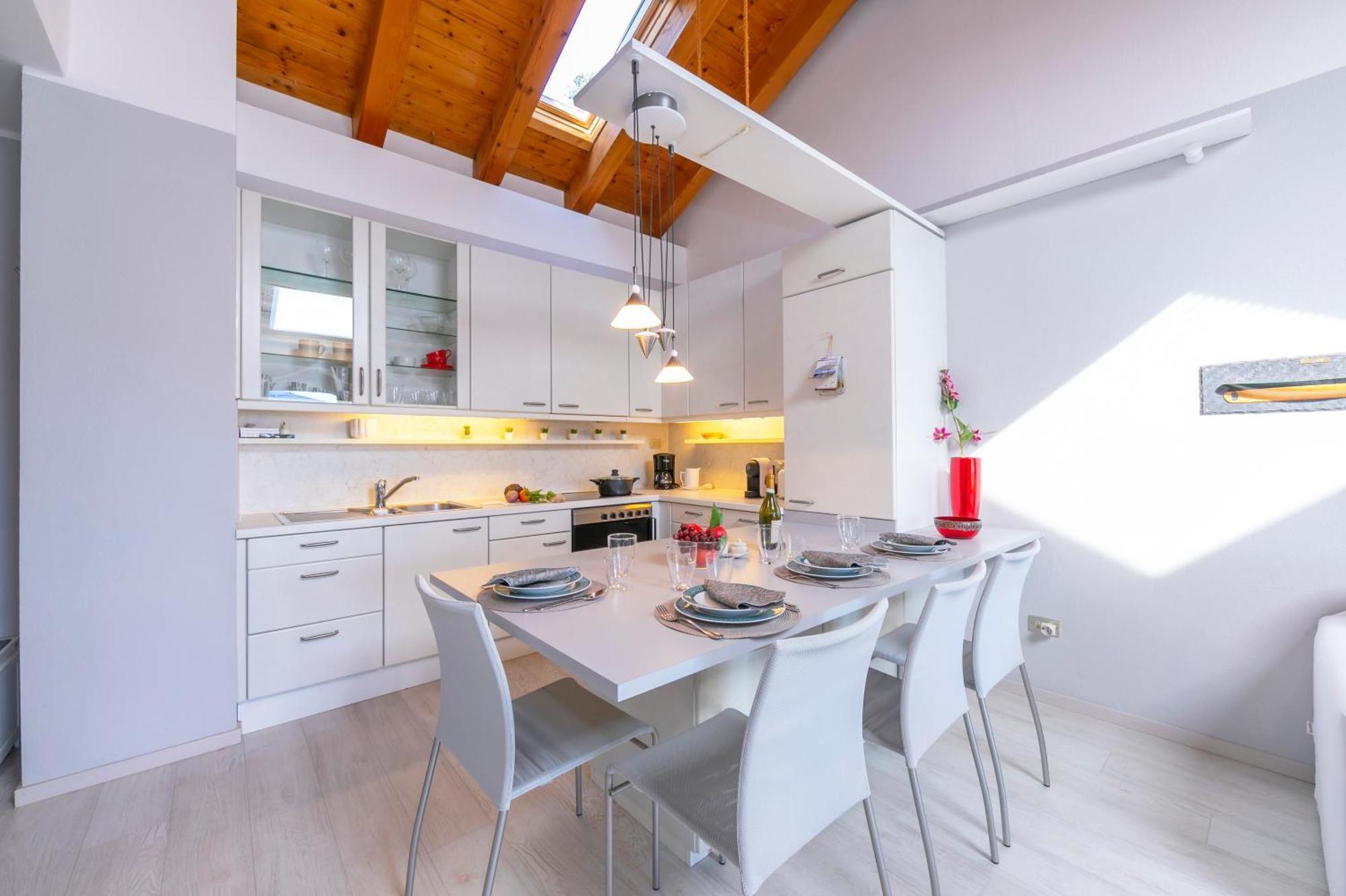 Blu Lake Apartment On Ghiffa Beach - Happy Rentals Exteriér fotografie
