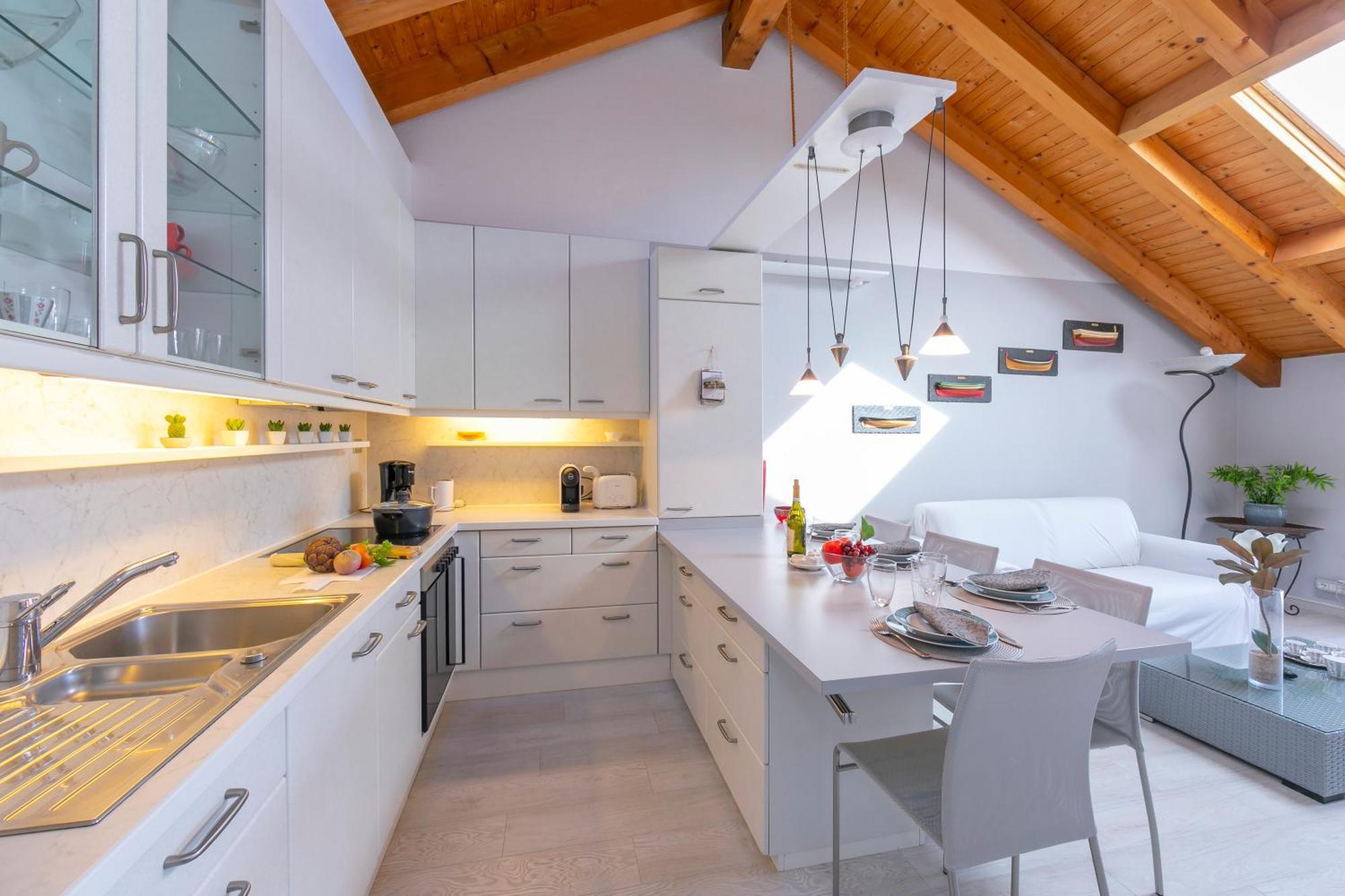 Blu Lake Apartment On Ghiffa Beach - Happy Rentals Exteriér fotografie