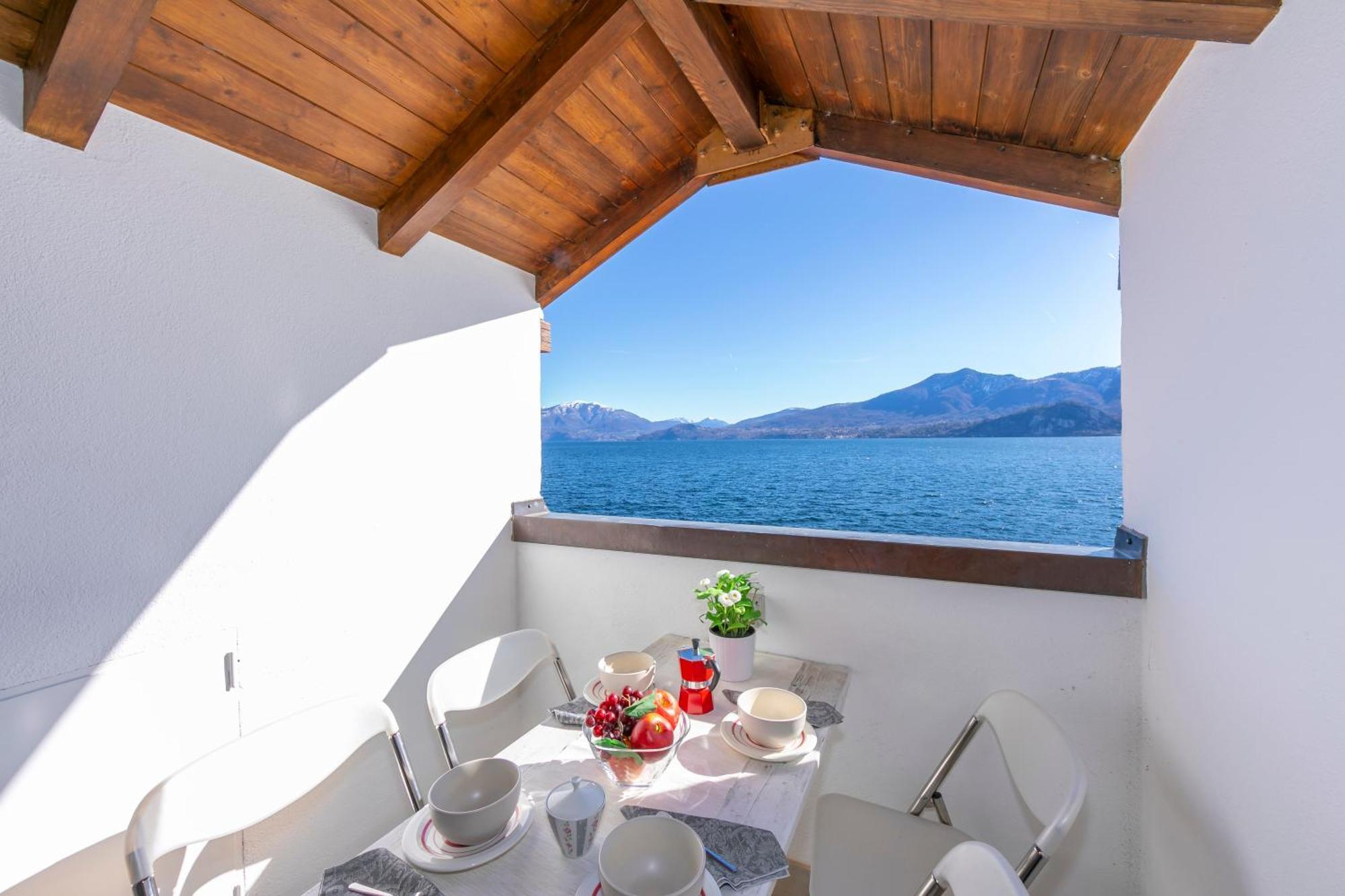 Blu Lake Apartment On Ghiffa Beach - Happy Rentals Exteriér fotografie